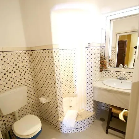 House With 2 Bedrooms In Carvoeiro With Wonderful Sea View Shared Pool Furnished Garden 度假居 卡武埃鲁